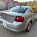 2013 Dodge Avenger SE full