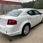 2012 Dodge Avenger SE full
