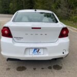2012 Dodge Avenger SE full
