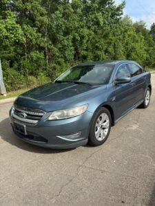 2010 Ford Taurus